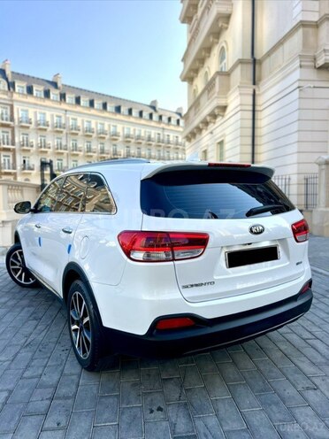 Kia Sorento-4