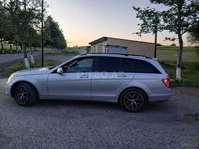 Mercedes C 220-2