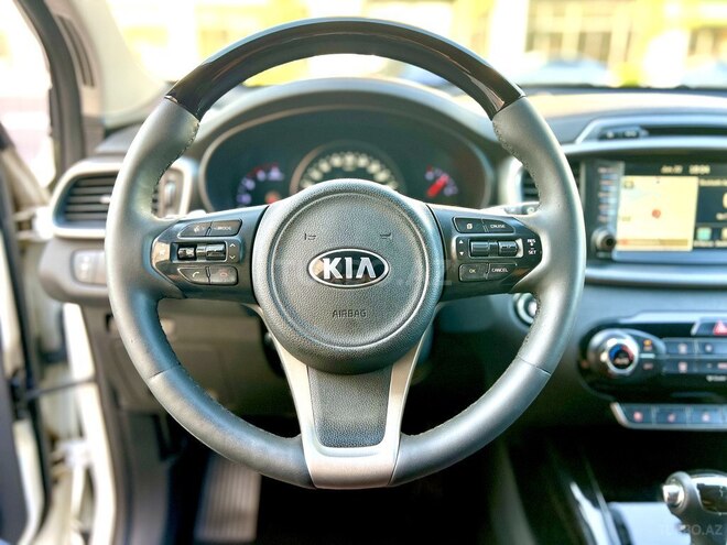 Kia Sorento-17
