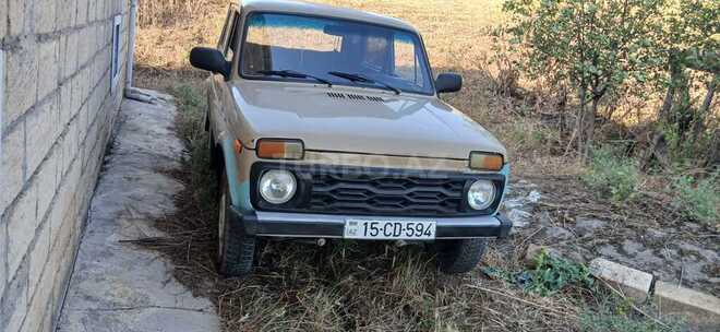 LADA (VAZ) Niva-11