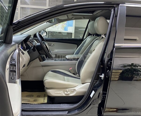 Mazda CX-9-16