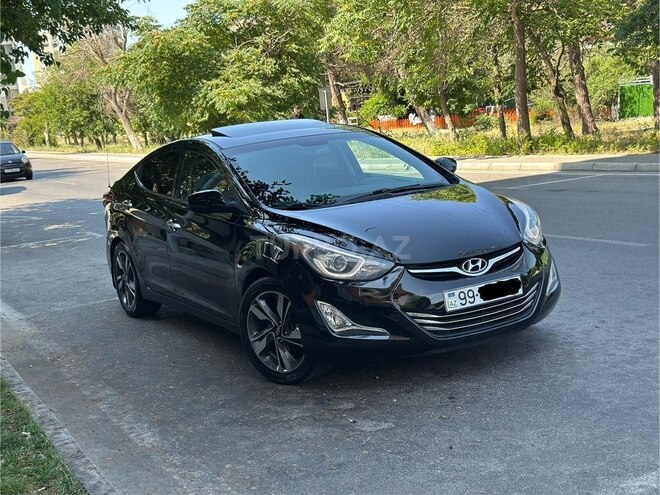 Hyundai Elantra-3