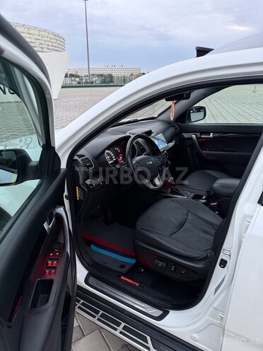 Kia Sorento-8