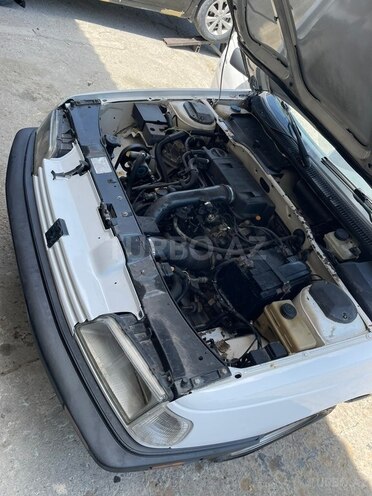 Peugeot 405-4