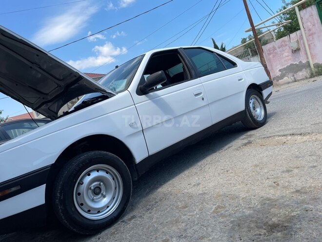 Peugeot 405-11
