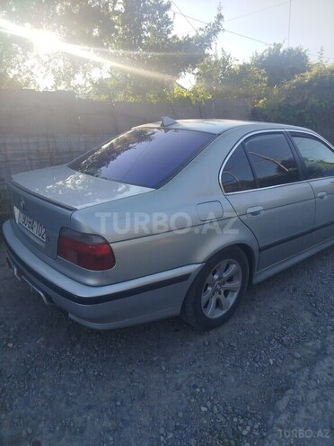 BMW 528-4