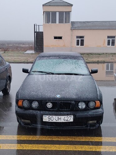 BMW 525-1