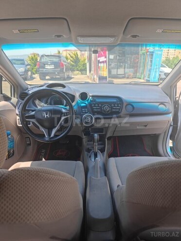Honda Insight-5
