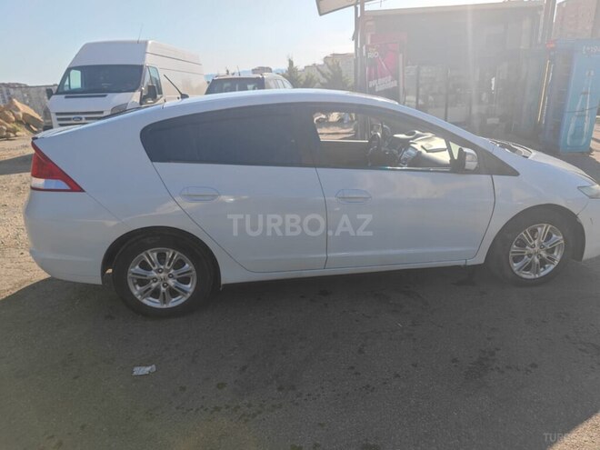 Honda Insight-3