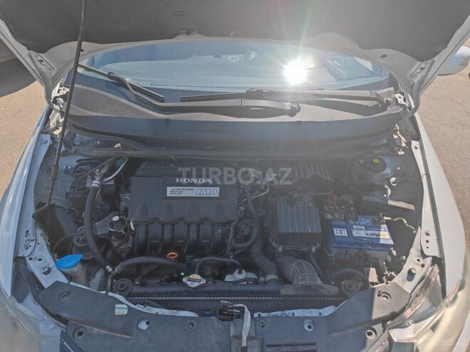 Honda Insight-8