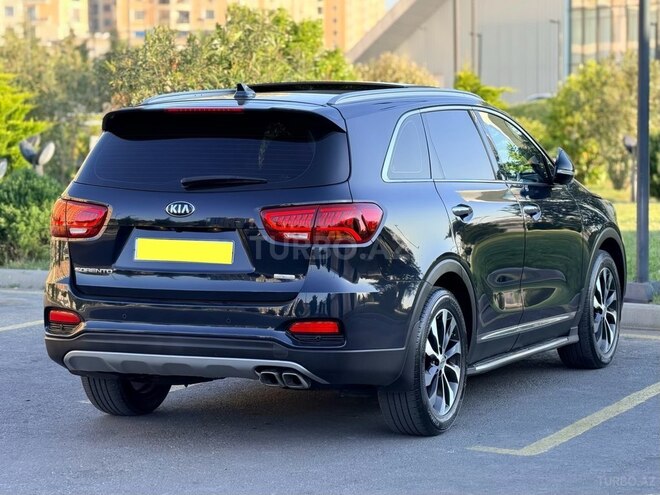 Kia Sorento-4