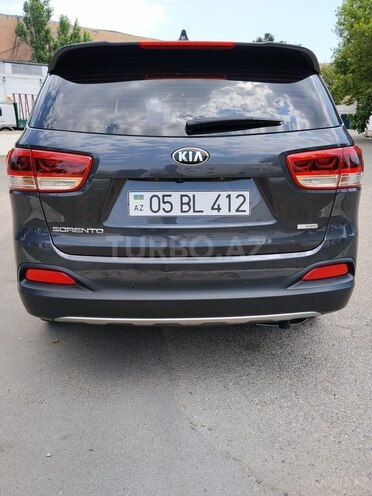 Kia Sorento-2