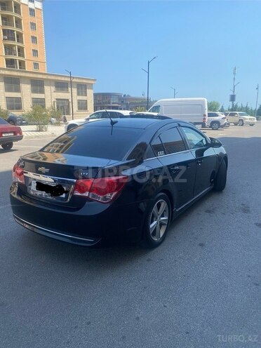 Chevrolet Cruze-12