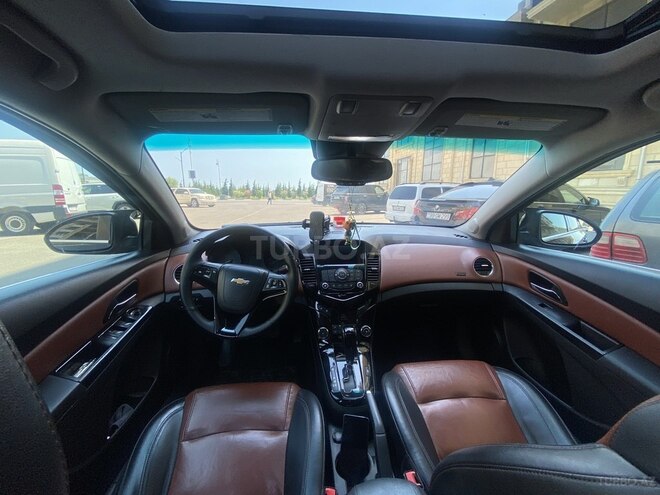 Chevrolet Cruze-9