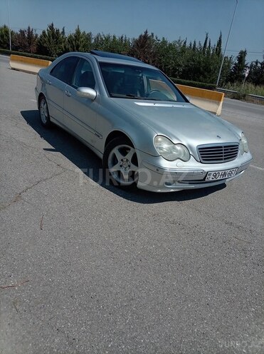 Mercedes C 240-10