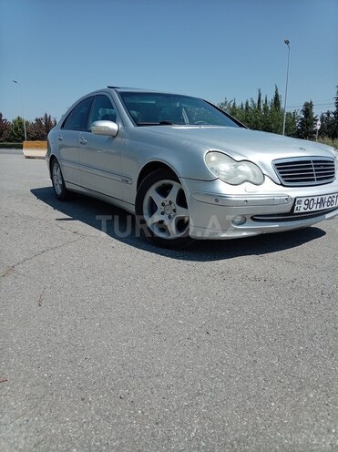 Mercedes C 240-11