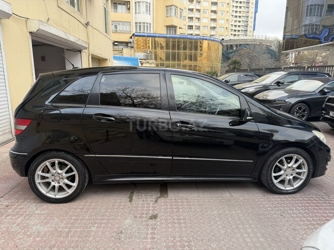 Mercedes B 170-12