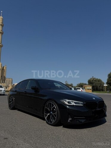 BMW 530e-4