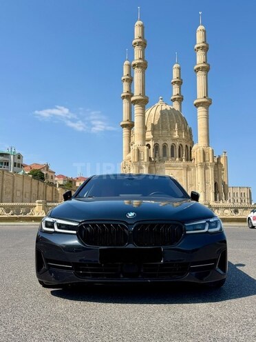 BMW 530e-2