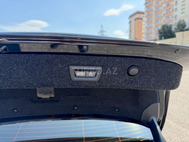 BMW 530e-17