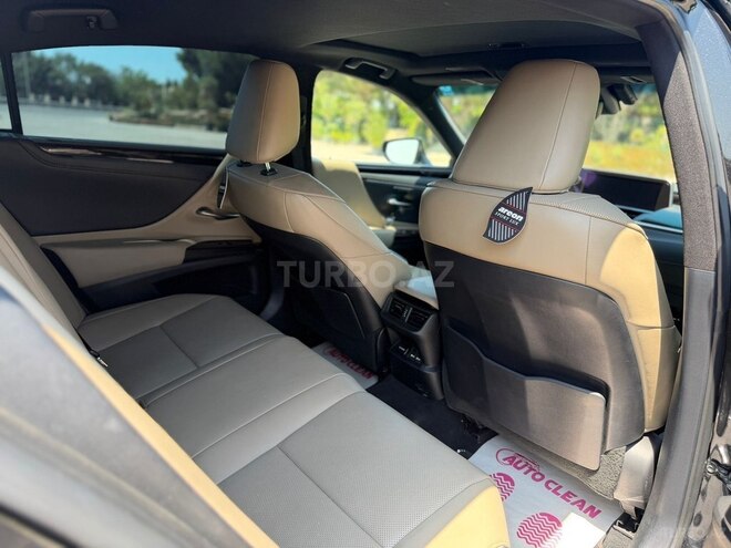 Lexus ES 300h-5