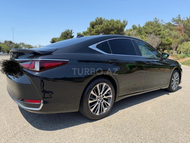 Lexus ES 300h-9