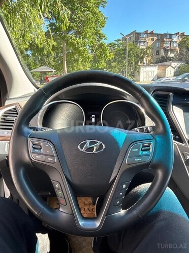 Hyundai Santa Fe-9
