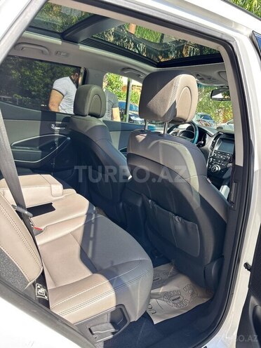 Hyundai Santa Fe-16