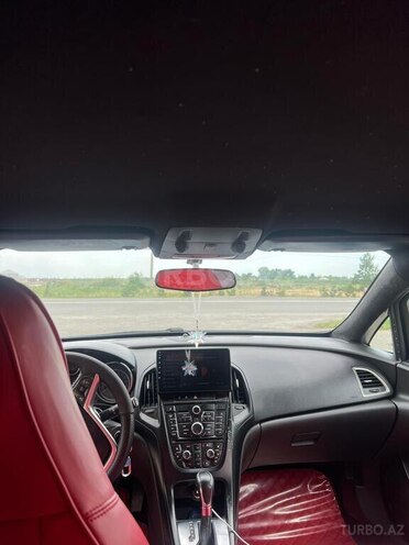Opel Astra-13