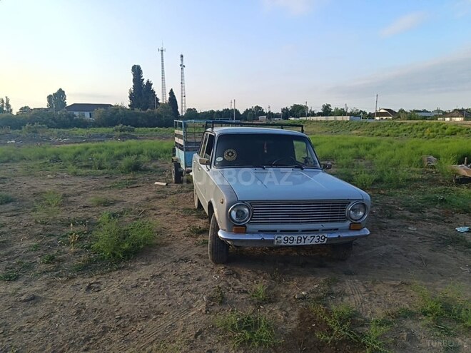 LADA (VAZ) 21011-1
