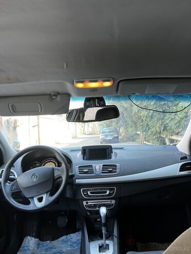 Renault Megane-10