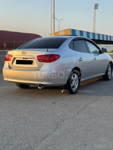 Hyundai Elantra-7