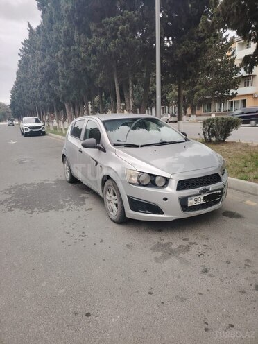 Chevrolet Aveo-3