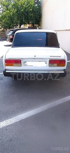 LADA (VAZ) 2107-2
