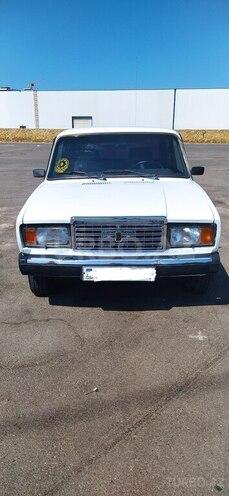 LADA (VAZ) 2107-1