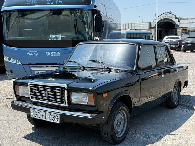 LADA (VAZ) 2107-2