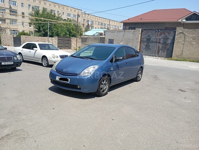 Toyota Prius-2