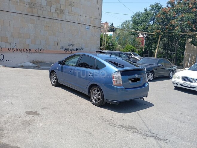 Toyota Prius-7