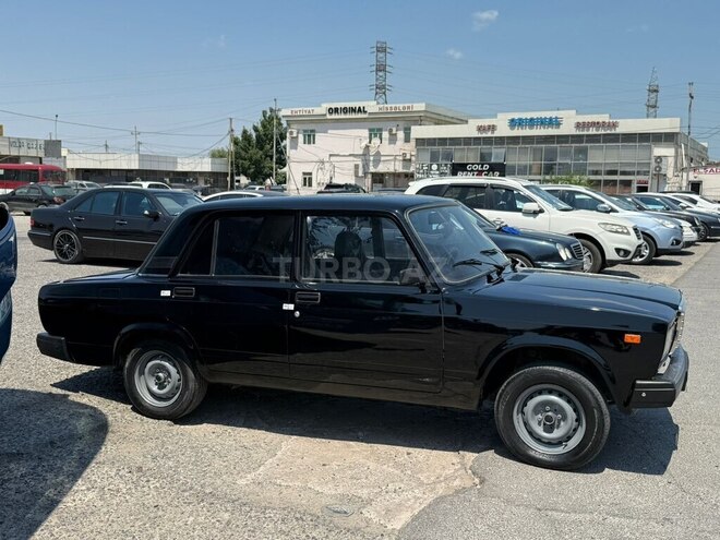 LADA (VAZ) 2107-4