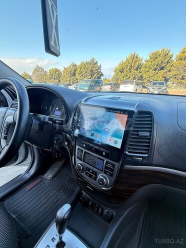 Hyundai Santa Fe-7