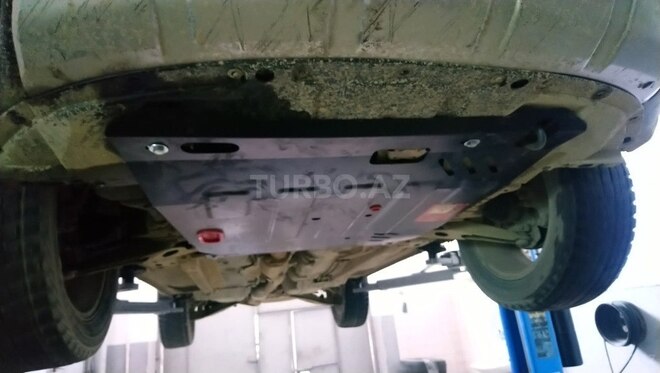 Mitsubishi Outlander-13
