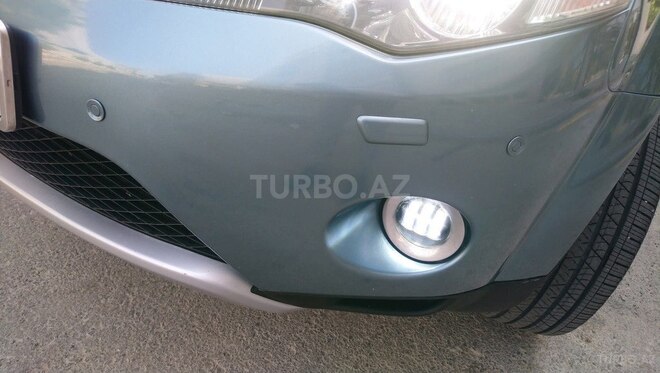 Mitsubishi Outlander-8