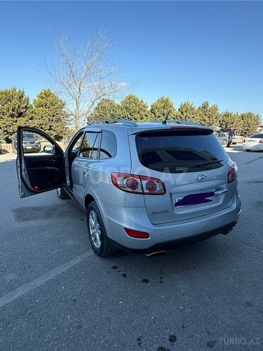 Hyundai Santa Fe-3