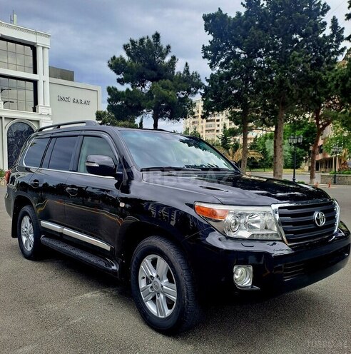 Toyota Land Cruiser-10