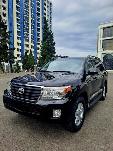 Toyota Land Cruiser-11