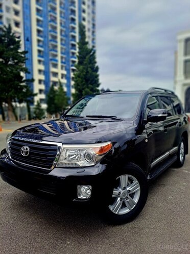 Toyota Land Cruiser-12