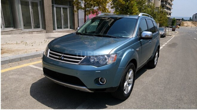 Mitsubishi Outlander-17