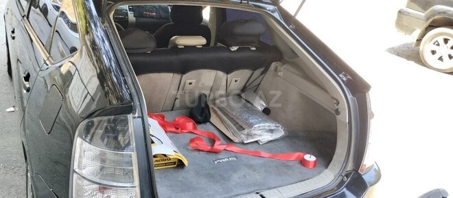 Toyota Prius-10