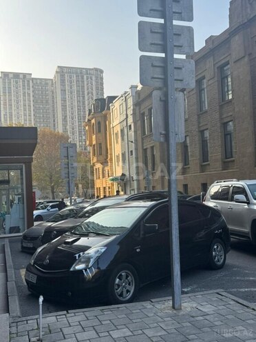 Toyota Prius-13