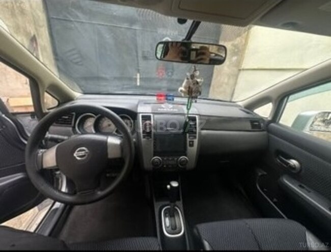 Nissan Tiida-3